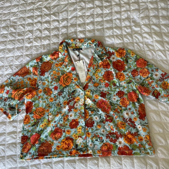 Zara Floral Boxy Button Down Shirt - Picture 3 of 9